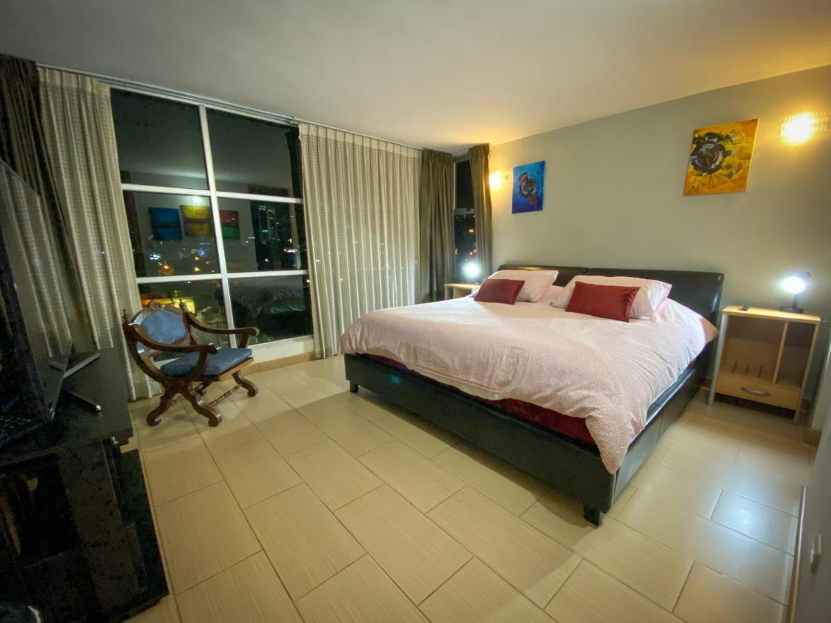 2 Rooms, 1 King Size Bed, 64" Smart Hdtv Guatemala Dış mekan fotoğraf